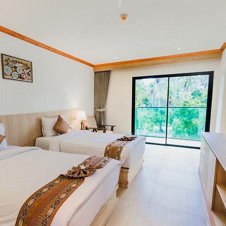 Airport Beach Hotel Phuket - Sha Extra Plus Nai Yang-stranden Eksteriør billede